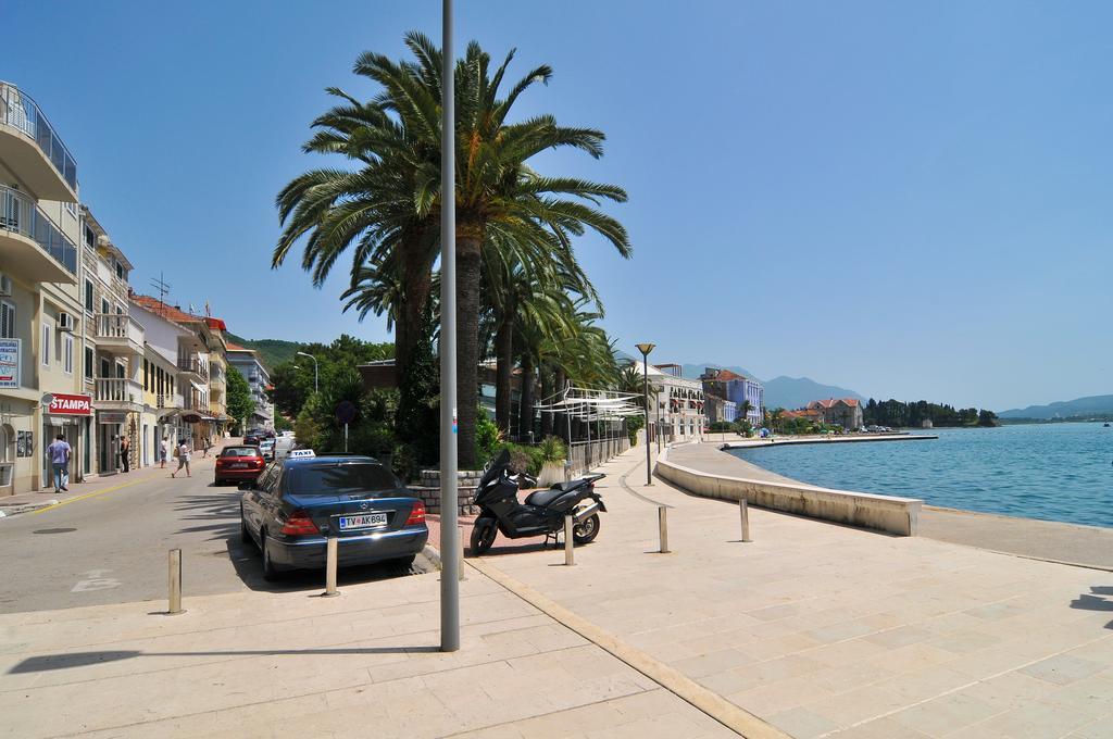 City Center Apartments Tivat Exterior photo