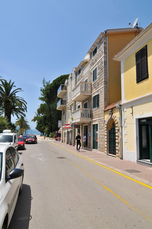 City Center Apartments Tivat Exterior photo